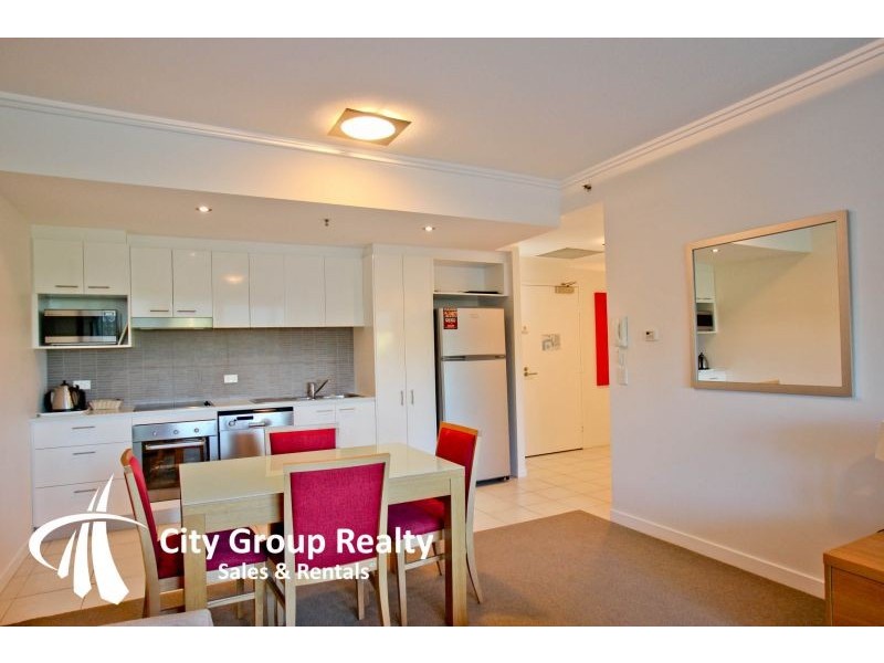 2223/33 *Freshwater Point* T E Peters Drive, Broadbeach Waters QLD 4218