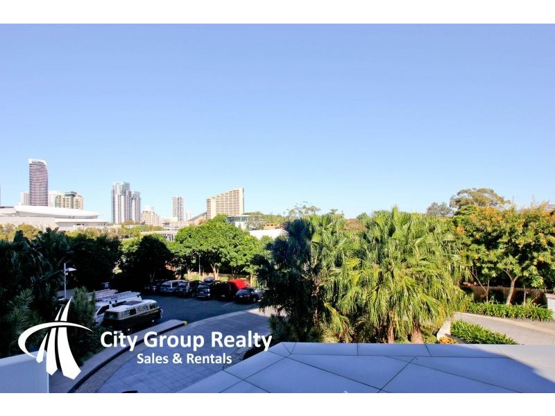 2223/33 *Freshwater Point* T E Peters Drive, Broadbeach Waters QLD 4218