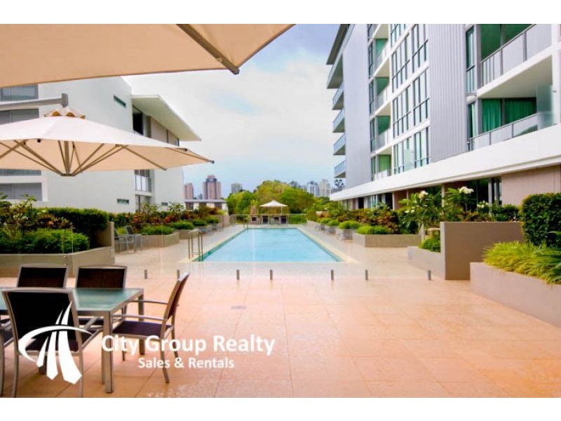 2223/33 *Freshwater Point* T E Peters Drive, Broadbeach Waters QLD 4218