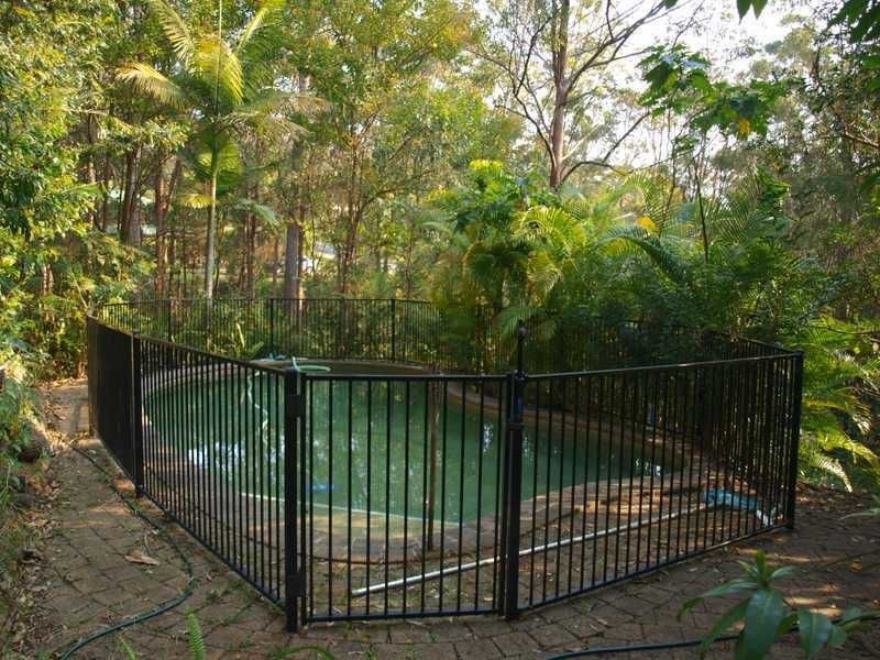 138 – 140 Bonogin Road, Bonogin QLD 4213