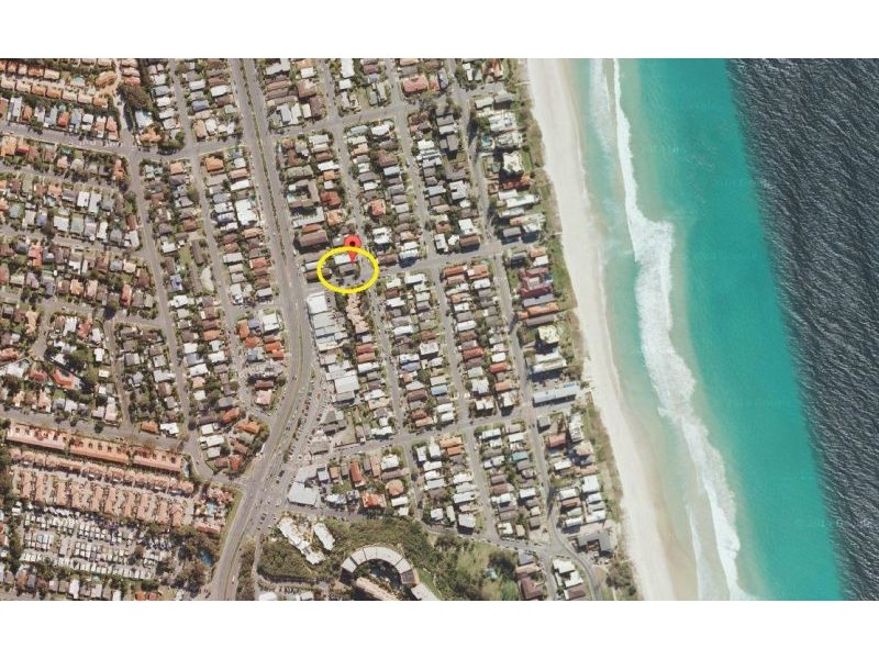 15 Wave Street, Mermaid Beach QLD 4218
