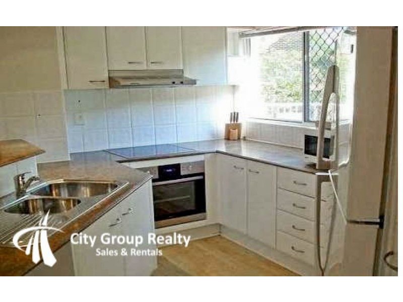 ‘St Kilda Royal 4 St Kilda Av, Broadbeach QLD 4218