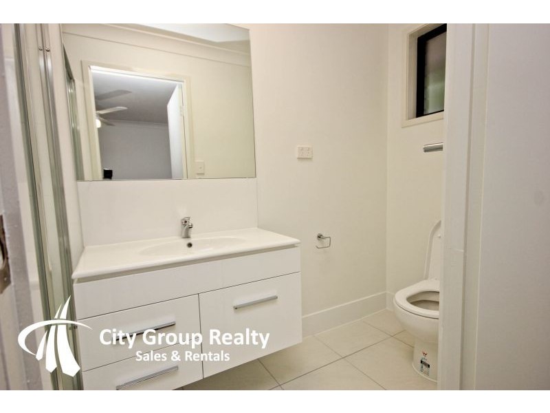 15 Luxor Street, Southport QLD 4215