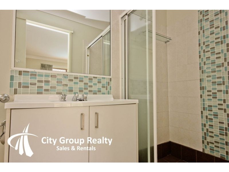 1 Chadstone Place, Robina QLD 4226