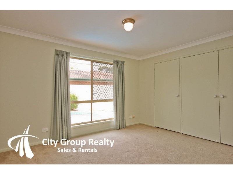 1 Chadstone Place, Robina QLD 4226