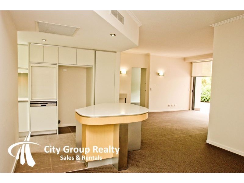 P1/28 Bayview Street, Runaway Bay QLD 4216