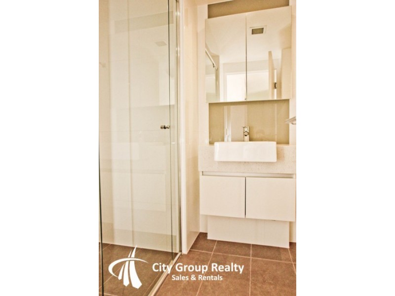 P1/28 Bayview Street, Runaway Bay QLD 4216