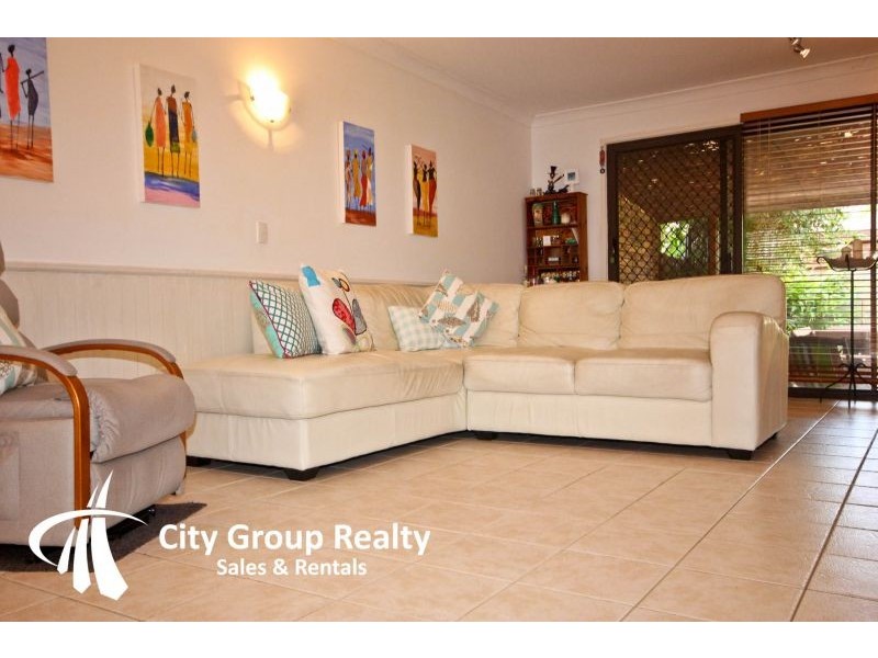5/3 Cotinga Cresent, Burleigh Waters QLD 4220