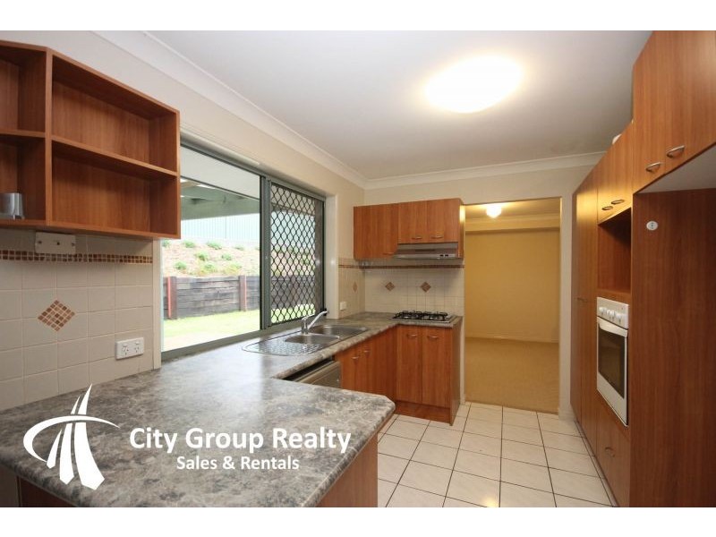 25 Glengarry Close, Highland Park QLD 4211