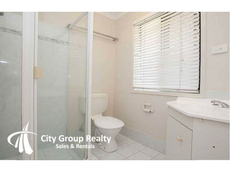 25 Glengarry Close, Highland Park QLD 4211