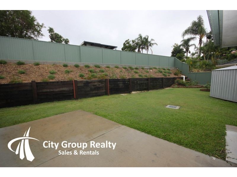 25 Glengarry Close, Highland Park QLD 4211