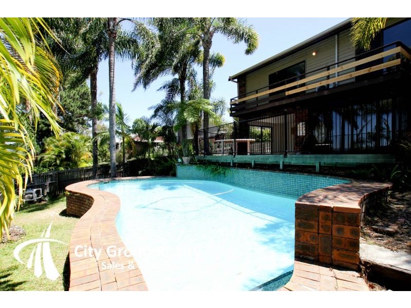 5 Murrumba Drive, Ashmore QLD 4214