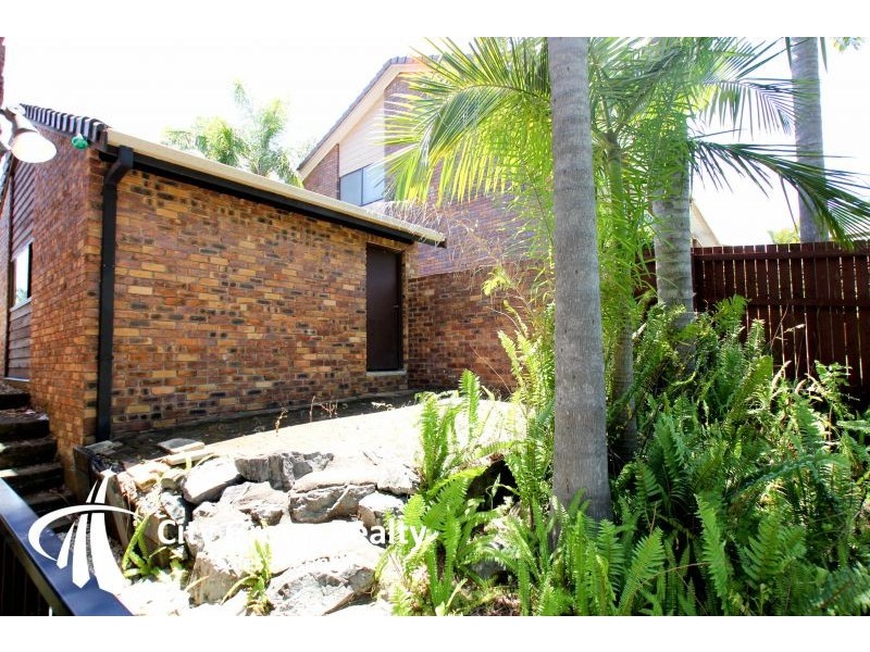 5 Murrumba Drive, Ashmore QLD 4214