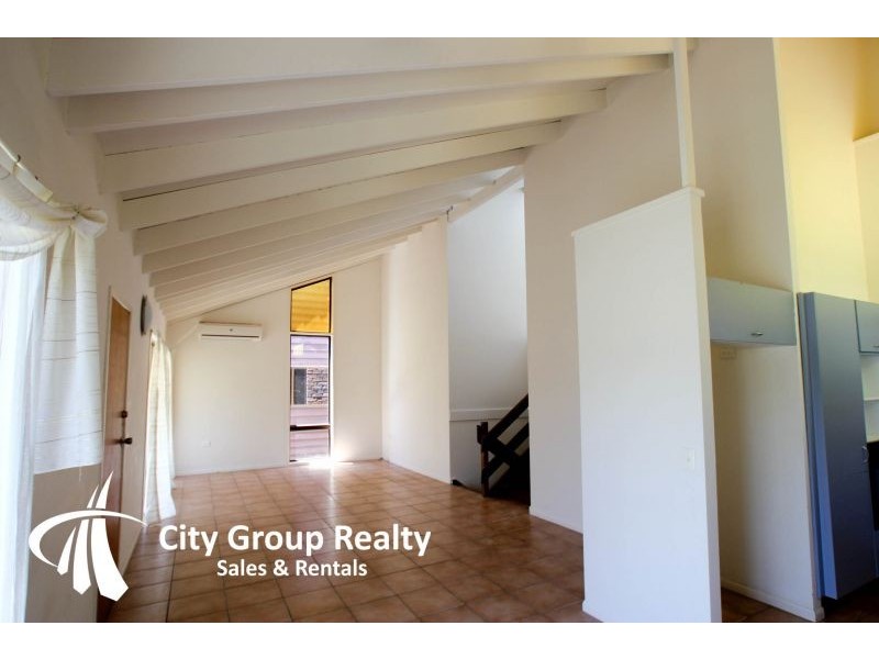 5 Murrumba Drive, Ashmore QLD 4214