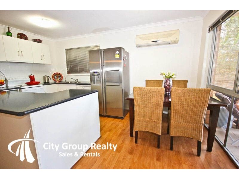 11 Merrimac Bld, Broadbeach Waters QLD 4218