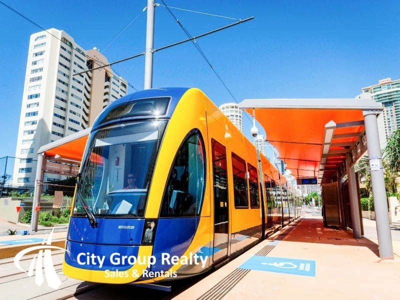 11 Merrimac Bld, Broadbeach Waters QLD 4218