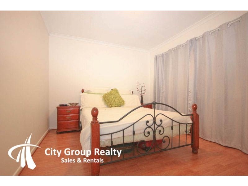 11 Merrimac Bld, Broadbeach Waters QLD 4218