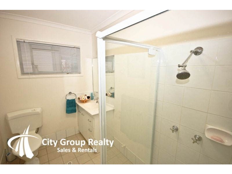 11 Merrimac Bld, Broadbeach Waters QLD 4218