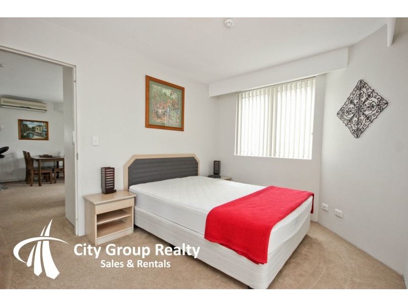 7 Mallana Street, Surfers Paradise QLD 4217