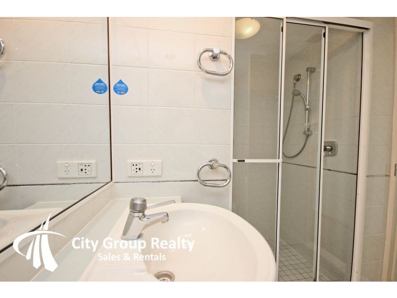 7 Mallana Street, Surfers Paradise QLD 4217