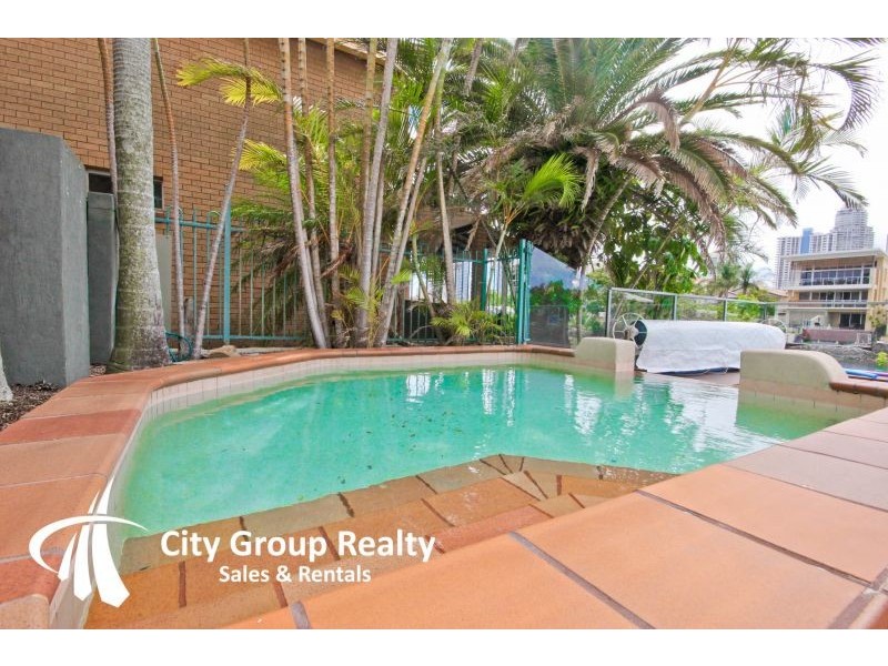 7 Mallana Street, Surfers Paradise QLD 4217