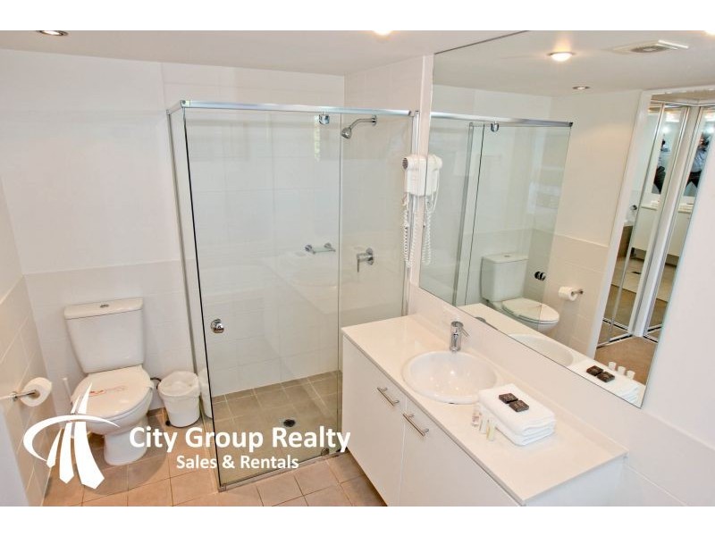 2223/33 T E Peters Drive, Broadbeach QLD 4218