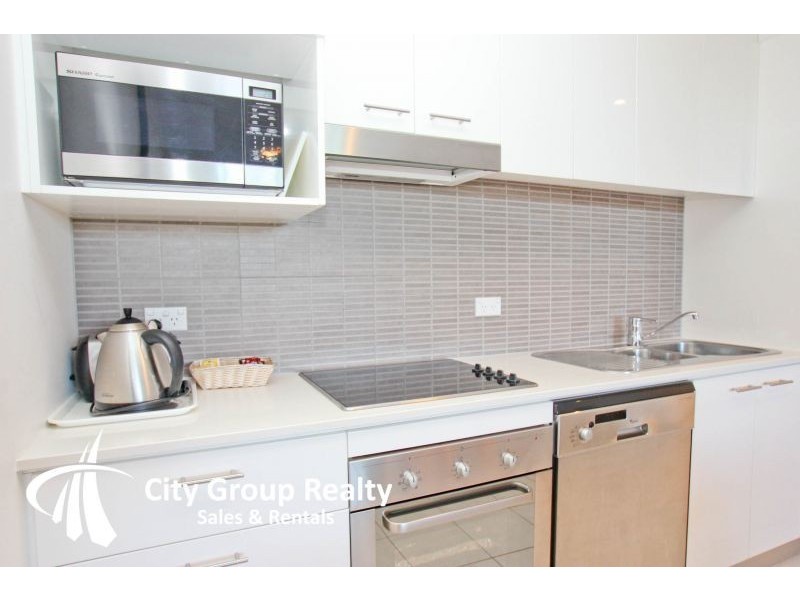 2223/33 T E Peters Drive, Broadbeach QLD 4218