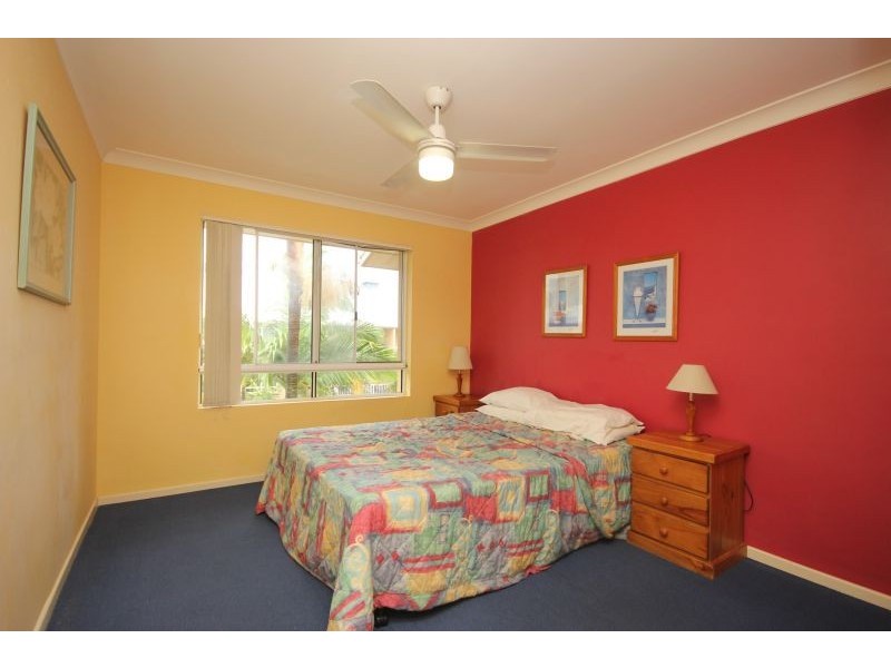 35 Palm Avenue, Surfers Paradise QLD 4217