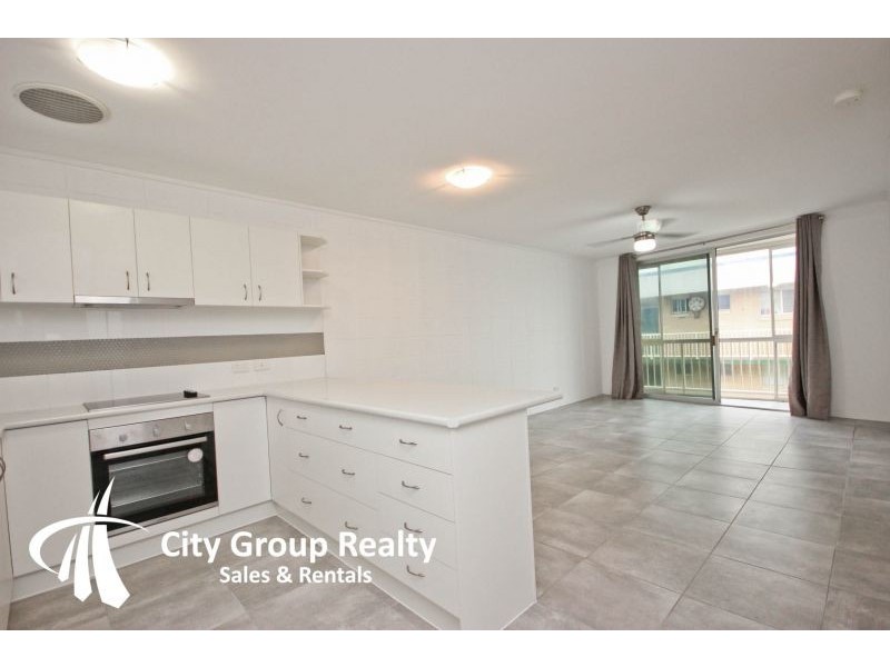 286 The Esplanade, Miami QLD 4220