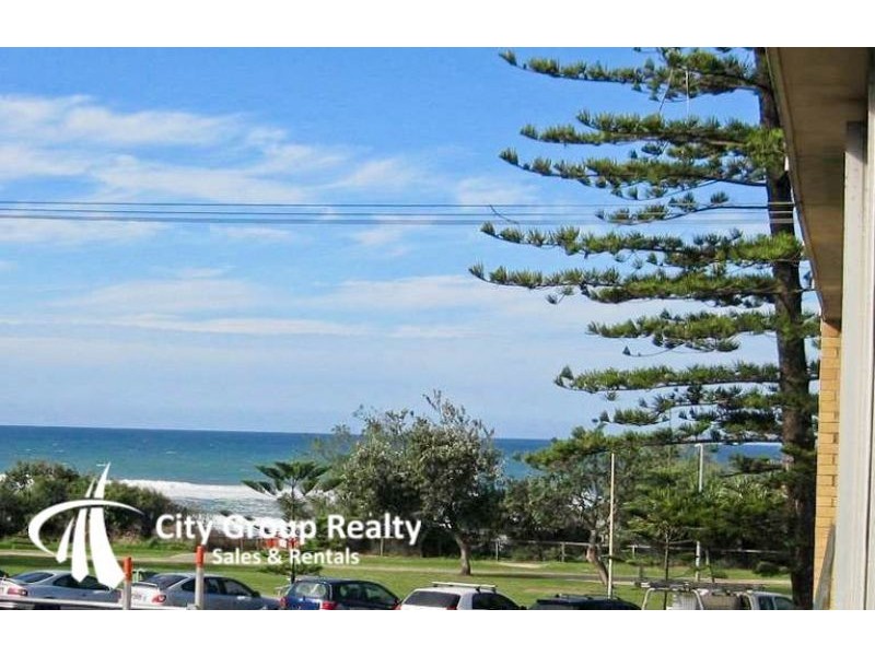 286 The Esplanade, Miami QLD 4220