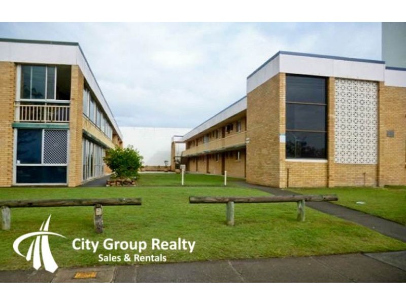 286 The Esplanade, Miami QLD 4220