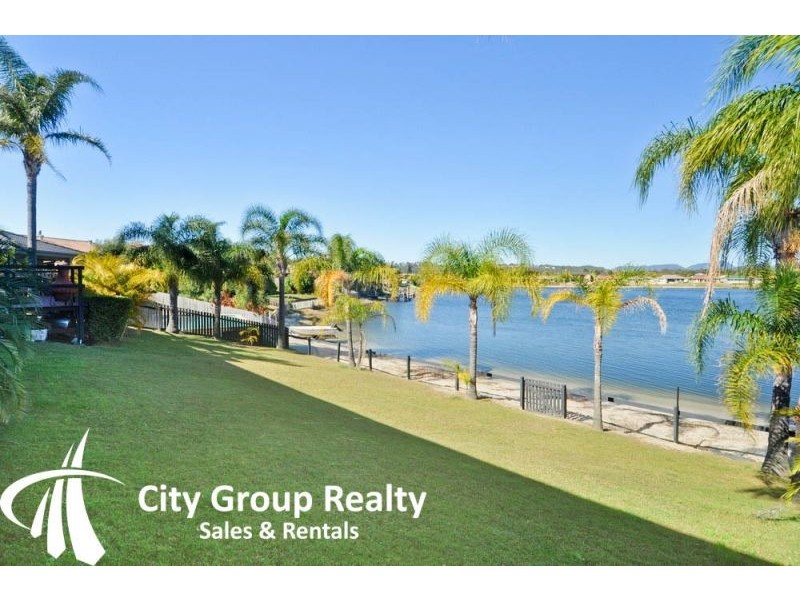 26 Auk Avenue, Burleigh Waters QLD 4220