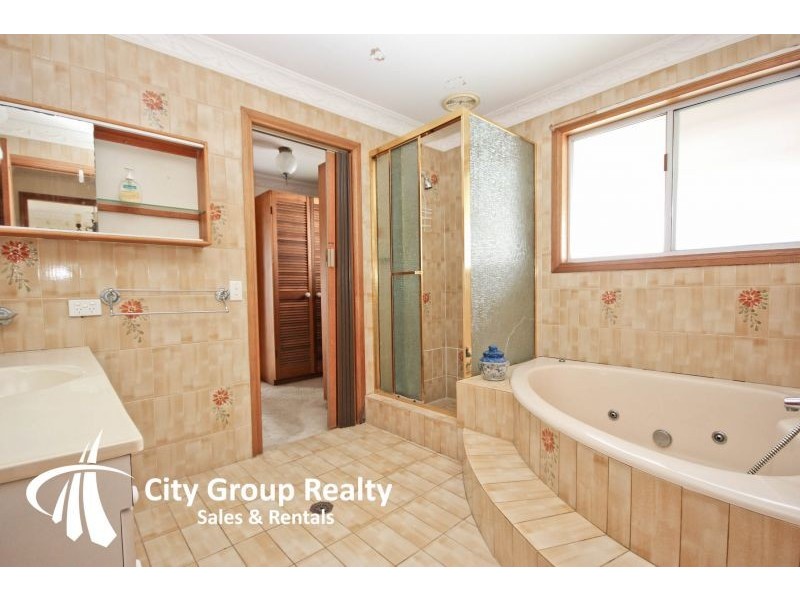 13A Jefferson Lane, Palm Beach QLD 4221