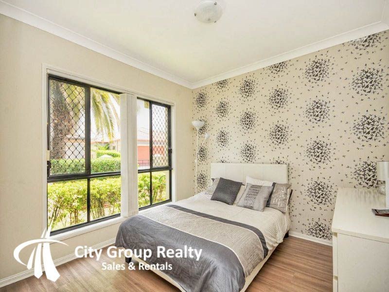 8 Redbud Lane, Robina QLD 4226
