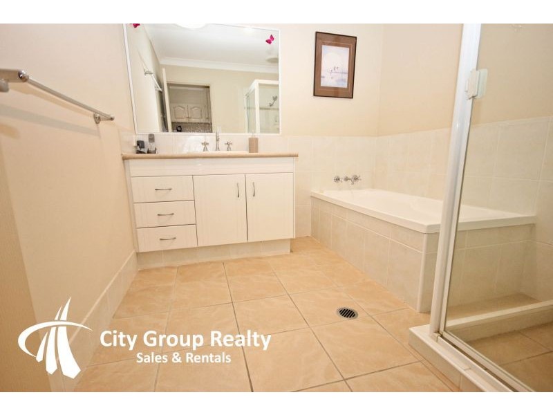 1/56 Inwood Circuit, Merrimac QLD 4226