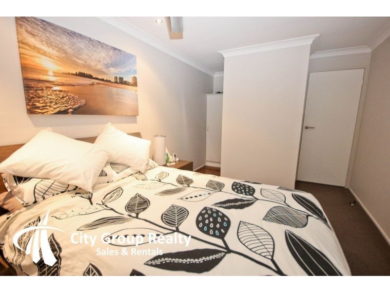 1/10 Crimson Court, Miami QLD 4220