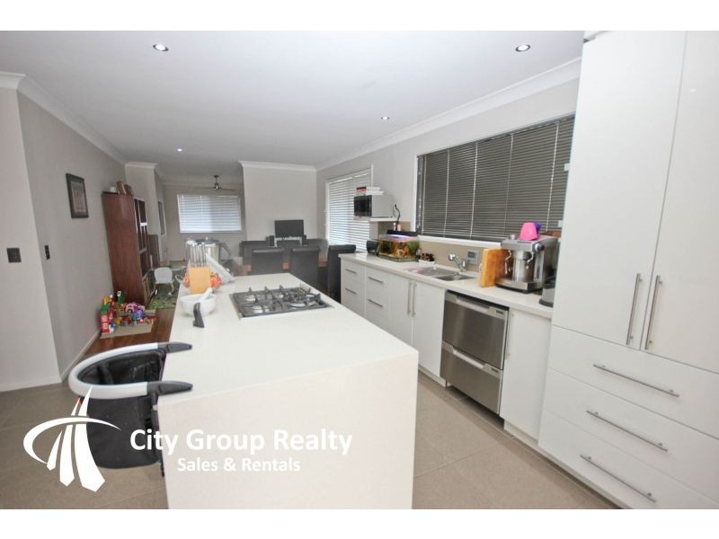 1/10 Crimson Court, Miami QLD 4220