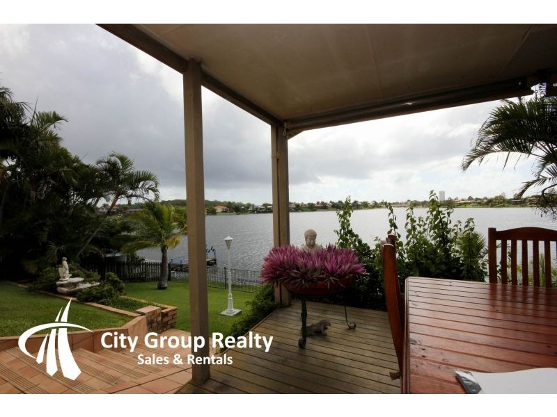 69 Cassowary Drive, Burleigh Waters QLD 4220