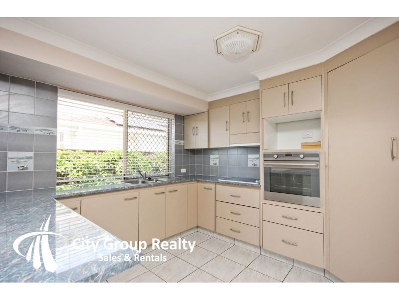 69 Cassowary Drive, Burleigh Waters QLD 4220