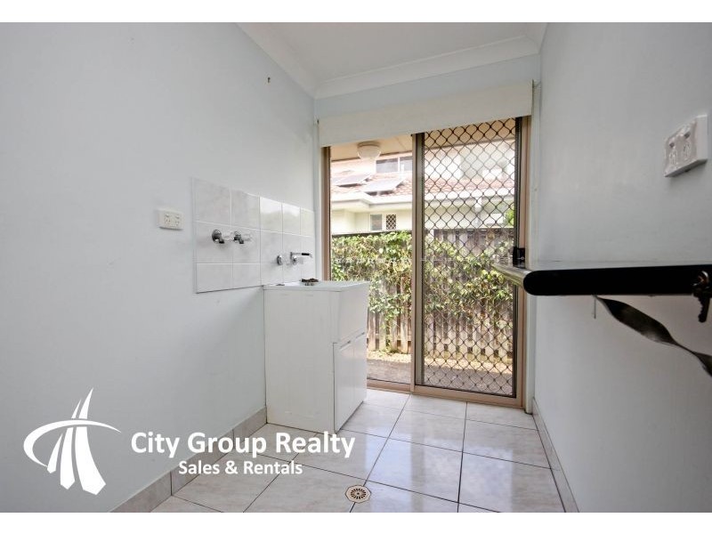 69 Cassowary Drive, Burleigh Waters QLD 4220