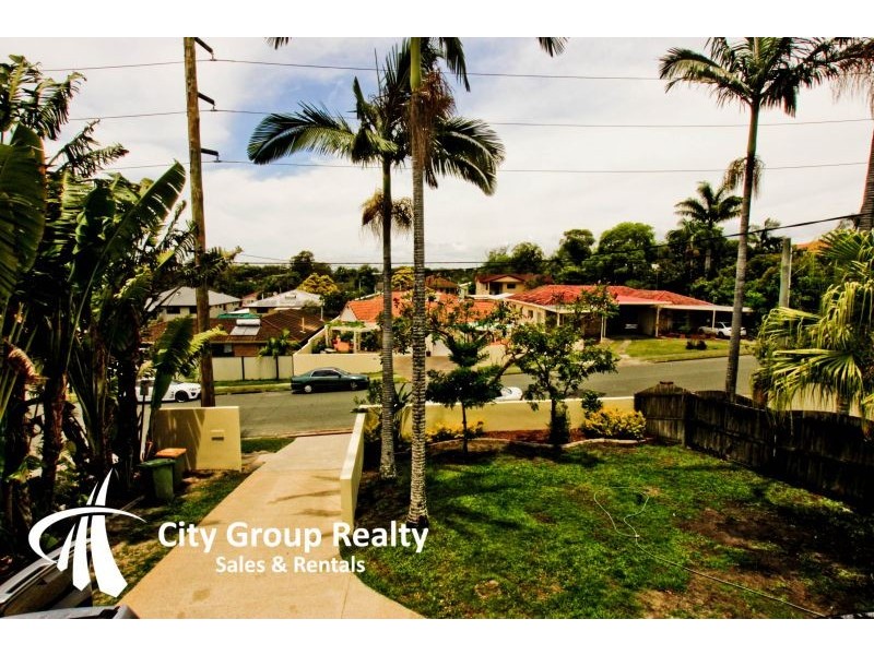 61 Eugaree Street, Southport QLD 4215