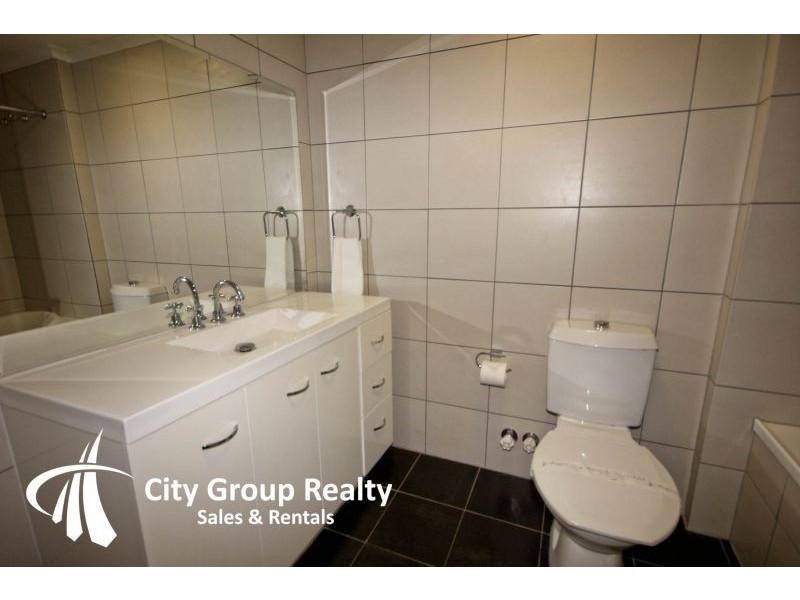 303 ‘Paradise Is Resort’ 1 Paradise Island, Surfers Paradise QLD 4217