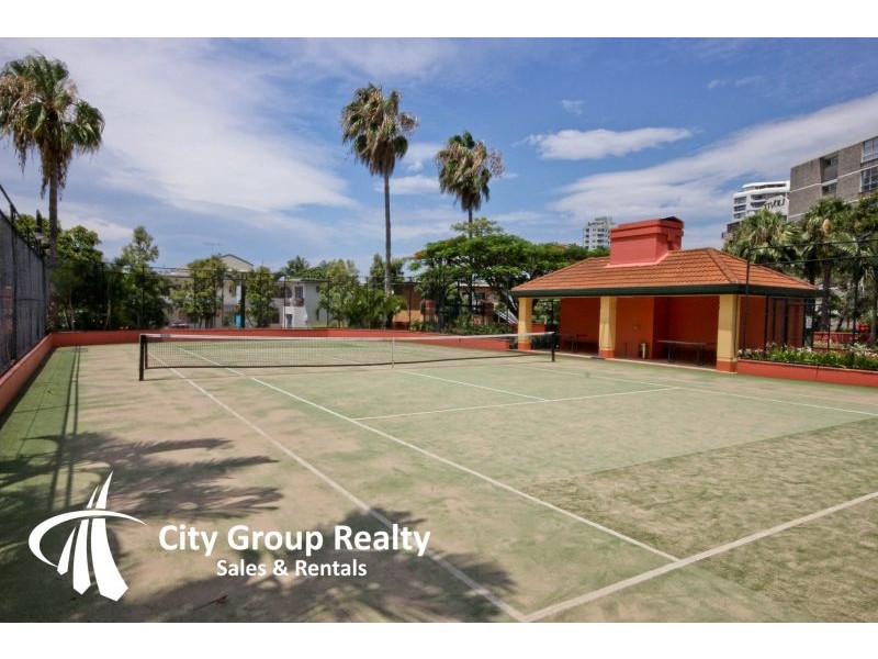 303 ‘Paradise Is Resort’ 1 Paradise Island, Surfers Paradise QLD 4217