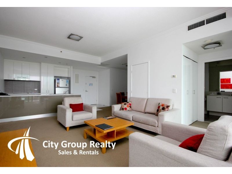 2604 T E Peters Drive, Broadbeach Waters QLD 4218