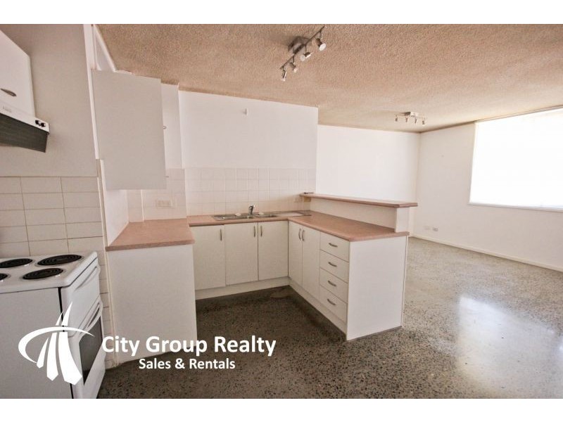 146 Surf Parade, Broadbeach QLD 4218