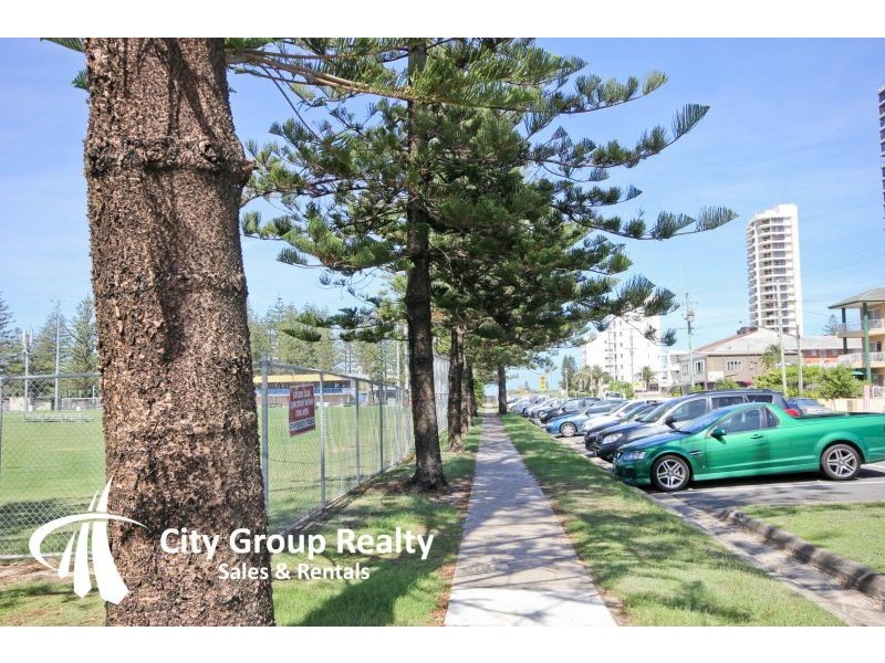146 Surf Parade, Broadbeach QLD 4218