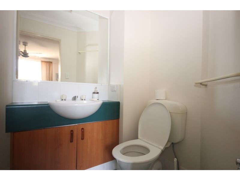 25 140 Marine Parade, Southport QLD 4215