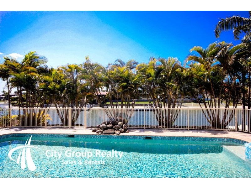 10 Wollundry Place, Mermaid Waters QLD 4218