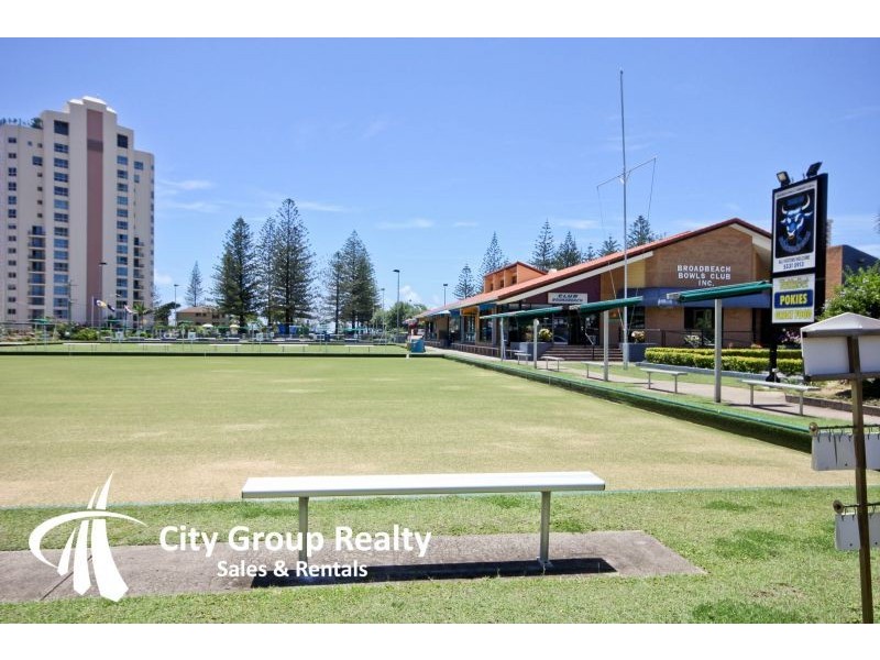 12 Linden Court 21 Armrick Avenue, Broadbeach QLD 4218