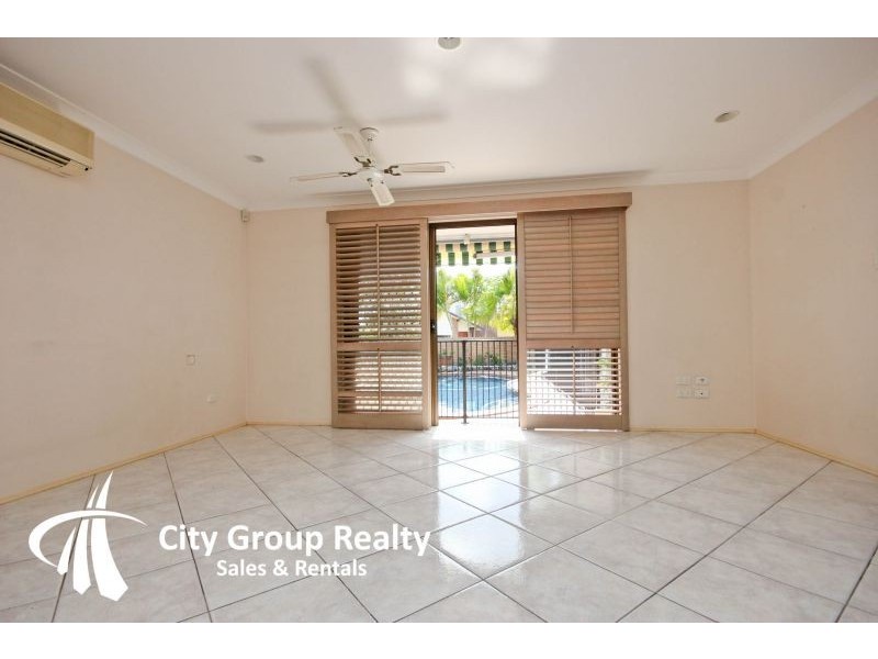 12 Argyle Crescent, Bundall QLD 4217